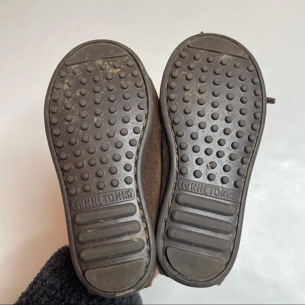 Minnetonka‎ Brown Suede Slip On Shoes Kid's Size 7